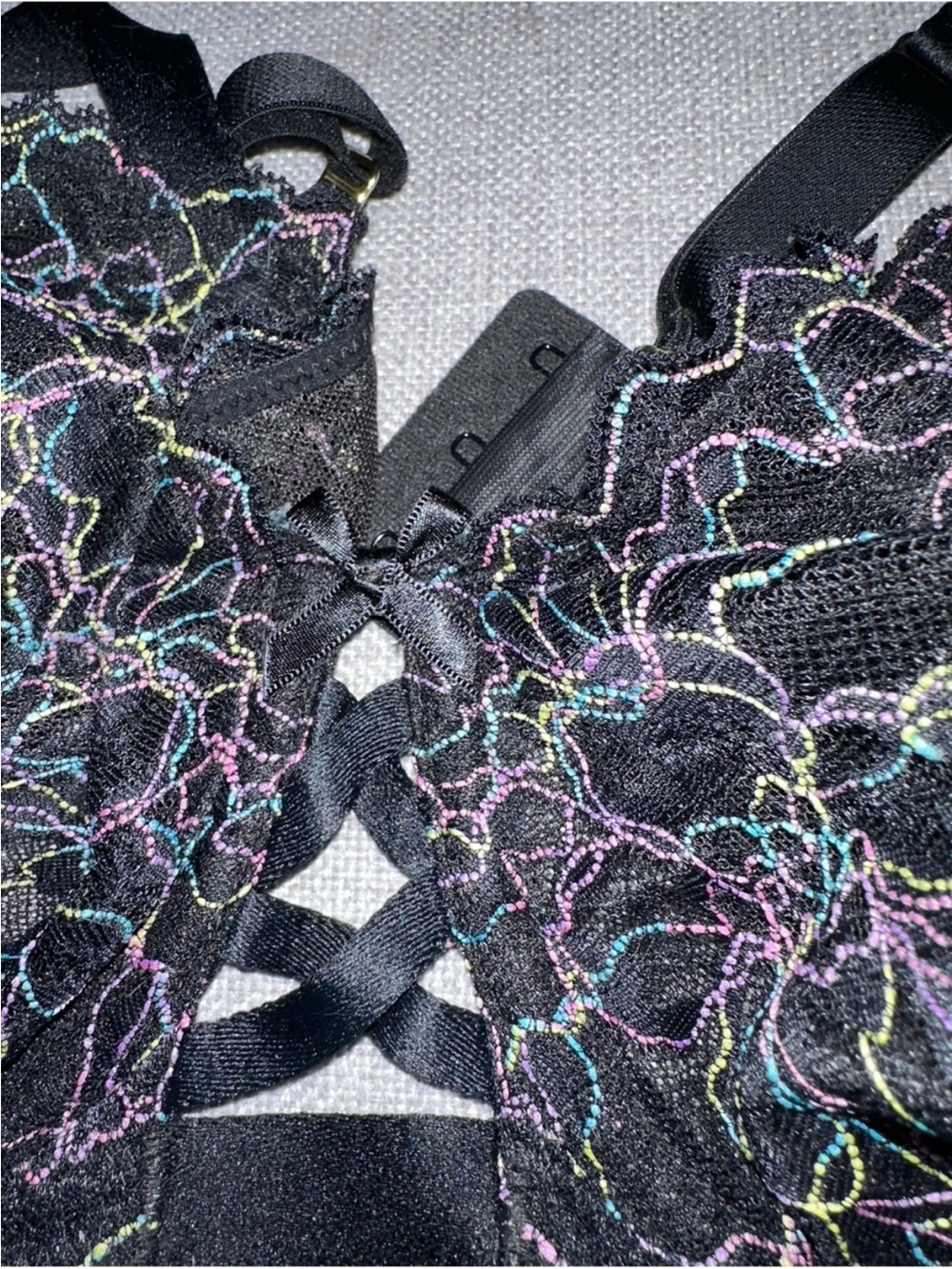 Black Lace Balconette Bra with Multicolor Embroidery 40DDD - Picture 5 of 6